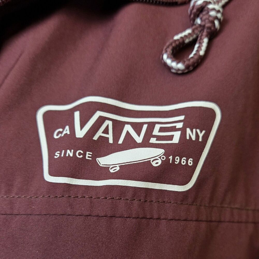 Vans Windbreaker Jacket Women's L/XL Hooded Lightweight Skater Style Maroon - Picture 9 of 10